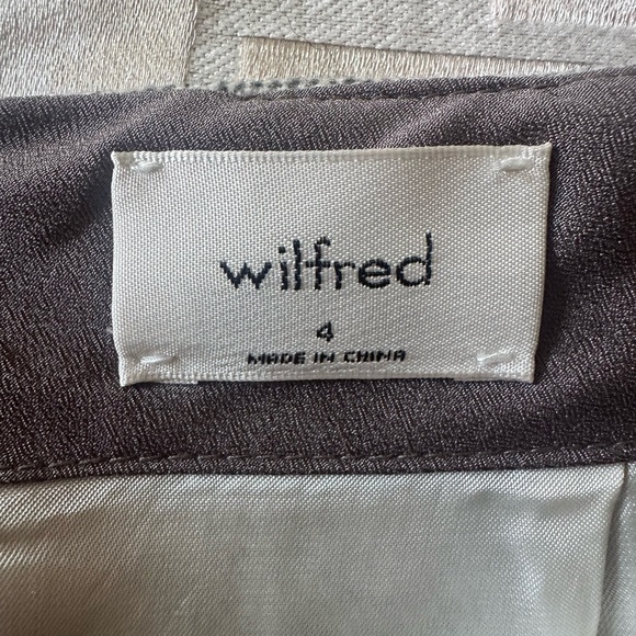 Grey skirt from Babaton - Picture 4 of 4